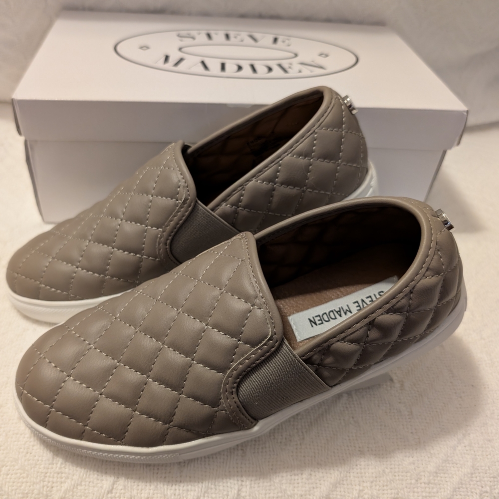 Steve Madden Endell Taupe Slip-On Sneakers Size 7 - In Box